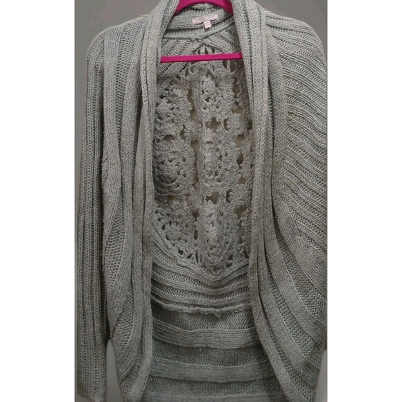 Romeo & Juliet Couture Cardigan M Gray Open Knit Lace Back Drape Boho Grannycore - Picture 4 of 8